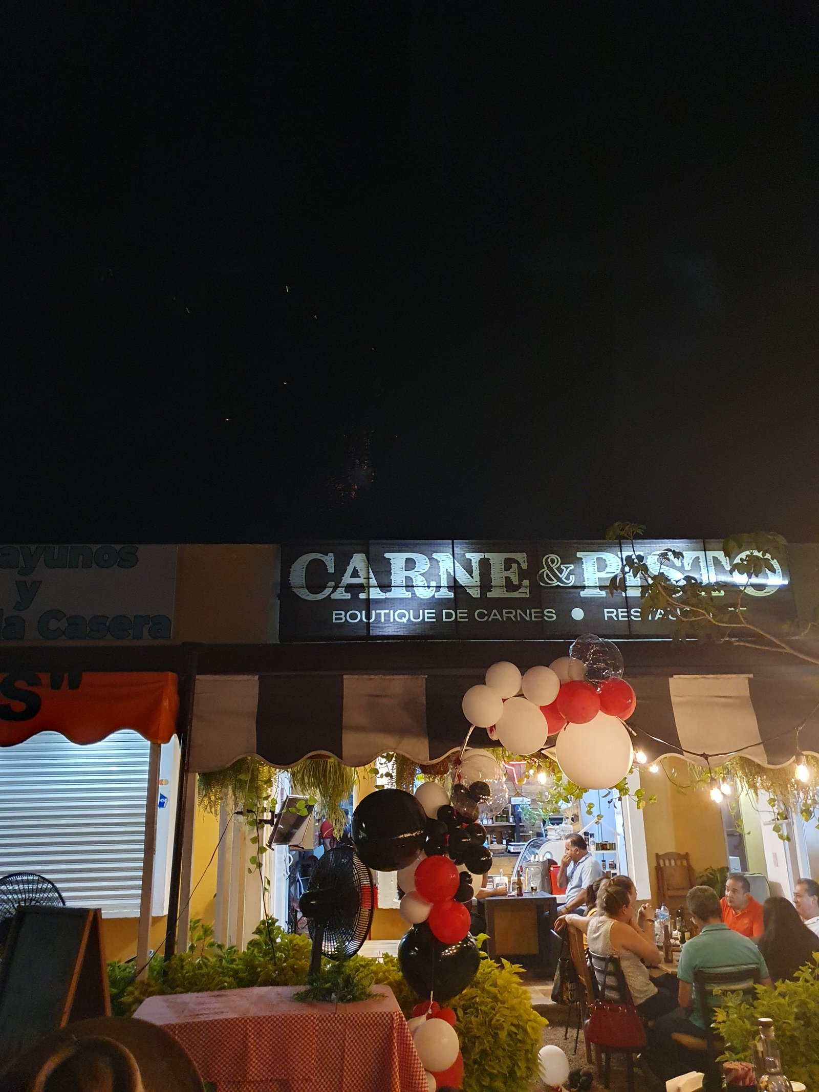 Noche en Carne & Pisto